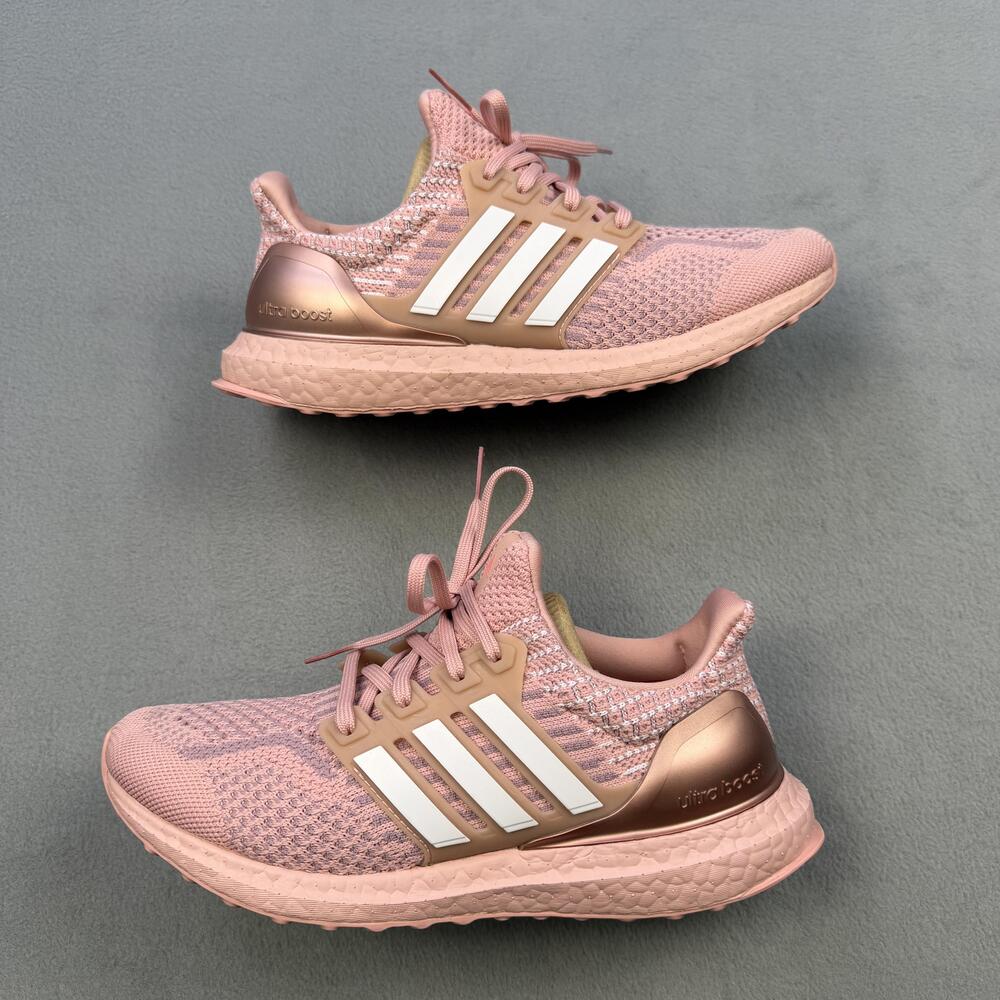 Adidas Ultraboost Shoes Womens Size 7.5 Pink Metallic Running Sneakers GY7953